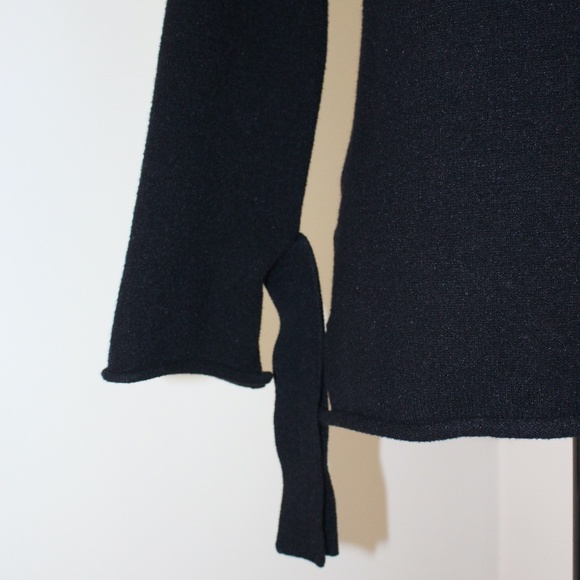 Bar lll, black sweater with tie sleeves         C5 - Picture 4 of 11